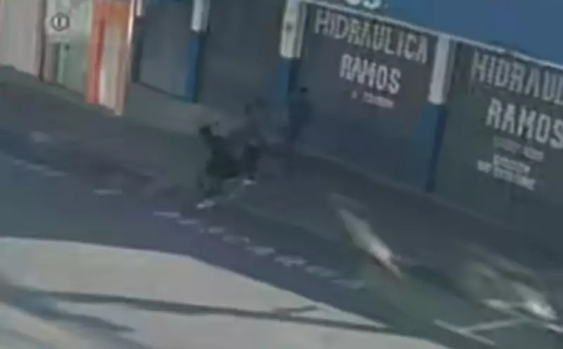 Homem é preso após roubar bolsa de idosa e derrubá-la em Poços de Caldas