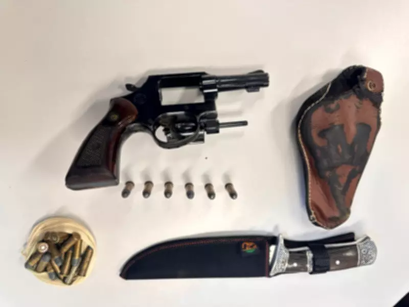 Idoso de 90 anos é preso por porte ilegal de arma em agência bancária