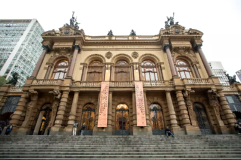 Instituto Bacarelli vence licitação para gerir Theatro Municipal de SP