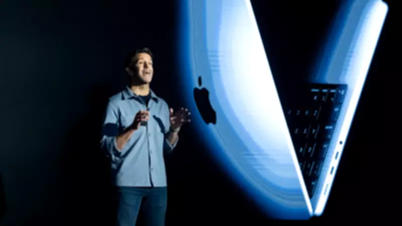 Intel fecha acordo preliminar com Apple para fabricação de chips