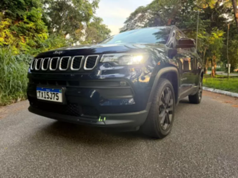 Jeep Compass Sport 2026 chega com novo visual e preço competitivo