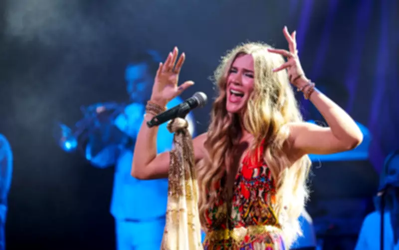 Joss Stone e Padre Fábio de Melo celebram 100 anos da Ponte Hercílio Luz