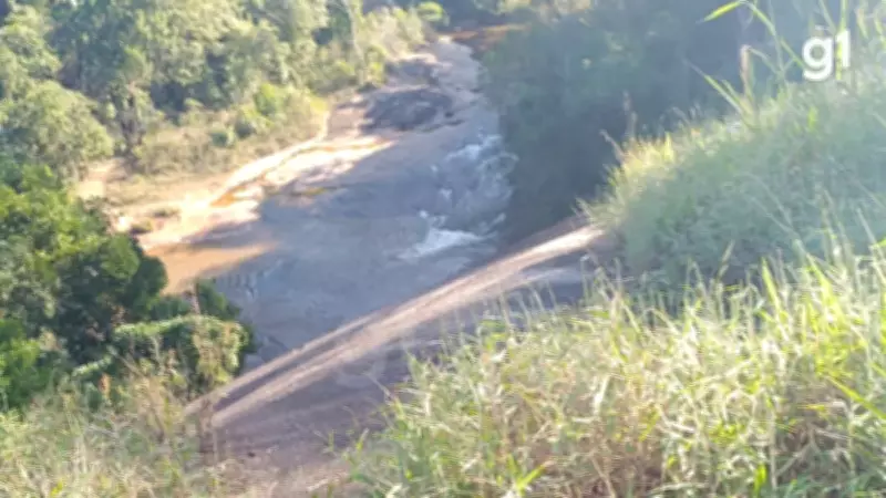 Jovem de 21 anos morre afogada em cachoeira em Catuji, no Vale do Mucuri
