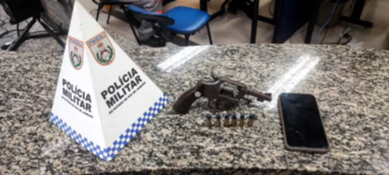 Jovem de 22 anos é preso por porte ilegal de arma em Itatiaia