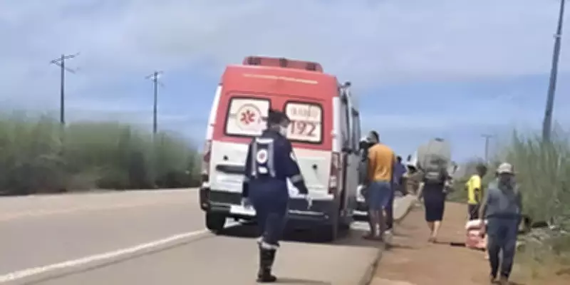 Jovem de 26 anos morre em acidente entre moto e caminhonete na PA-150