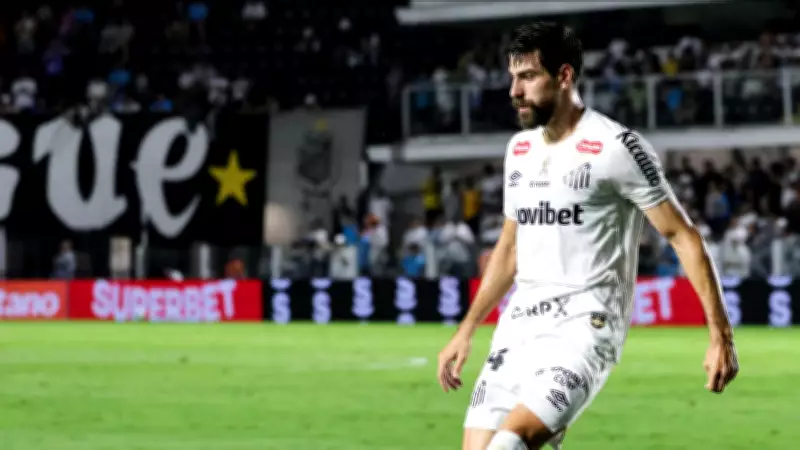 Luan Peres tem concussão leve após bolada na cabeça em jogo do Santos
