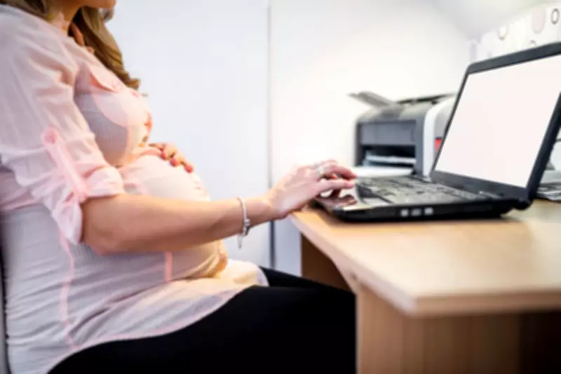 Mais de 380 mil mulheres são demitidas após licença-maternidade em 5 anos