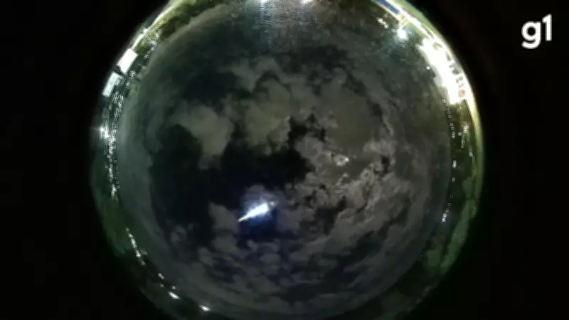 Meteoro fireball de alta magnitude cruza o céu de Porto Alegre