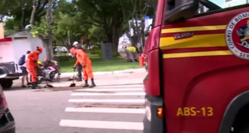 Motociclista fica ferido em colisão com carro no bairro São José em Aracaju