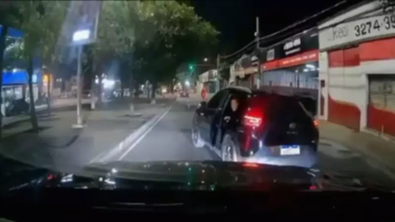 Motorista de carro blindado escapa de assalto em Cascadura, Zona Norte do Rio
