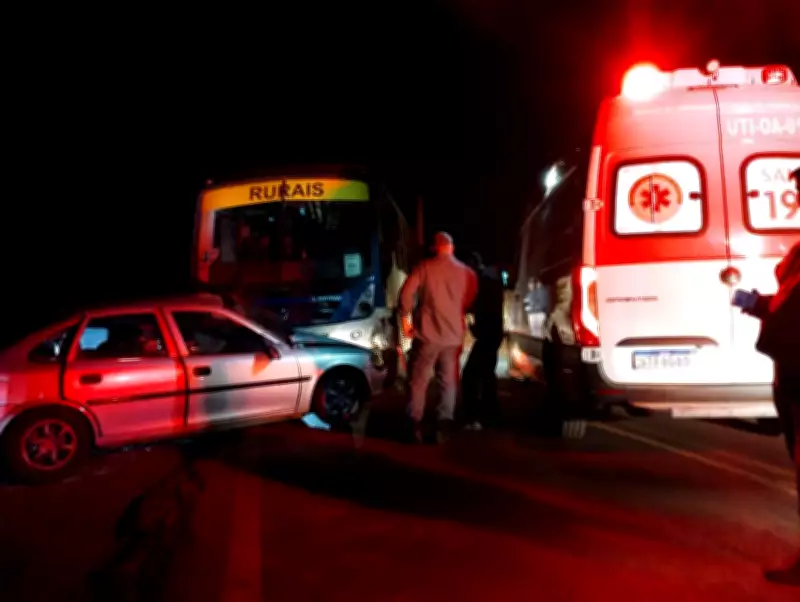 Motorista morre em colisão frontal entre carro e ônibus em Rincão (SP)