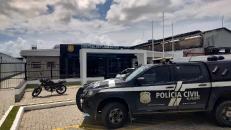 Mulher sequestrada e obrigada a sacar dinheiro após descer de ônibus em Maceió