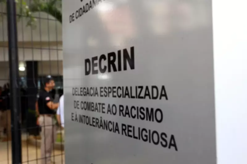 Mulher trans denuncia agressão e transfobia em condomínio em Salvador