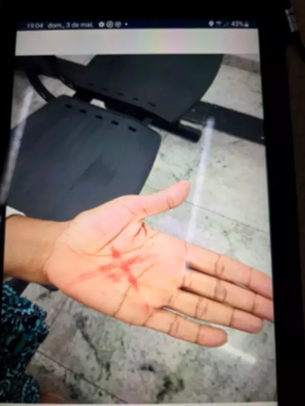 Mulher usa sinal do X com batom e marido é preso por violência doméstica em Americana