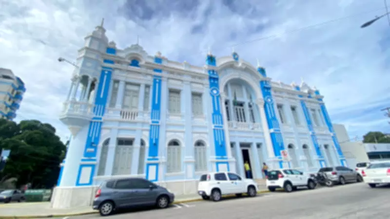 Natal cria 350 cargos comissionados com salários de até R$ 6,5 mil