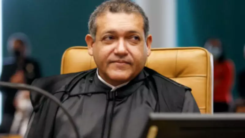 Nunes Marques será relator de revisão criminal de Bolsonaro no STF