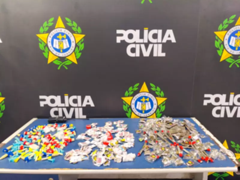 Operação em Angra dos Reis prende cinco e apreende adolescente com drogas