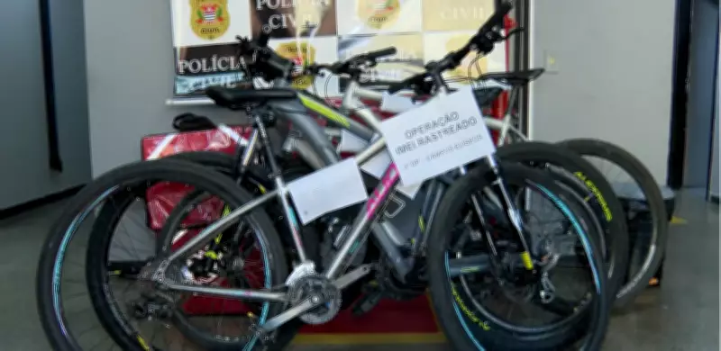 Operação prende 5 e apreende adolescente da 'gangue da bike' no centro de SP