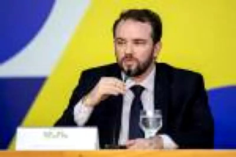 Oposição evita confronto direto sobre fim da escala 6×1 por medo de perder votos
