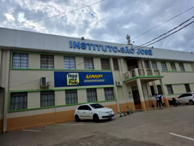 Padrasto de adolescente suspeito de ataque em escola é liberado após depor