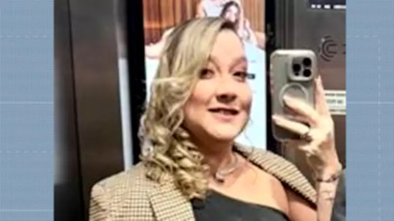 Patroa presa por agredir doméstica grávida chega algemada a São Luís