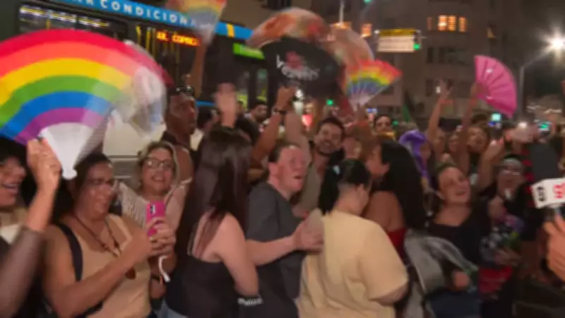 Público lota pontos de acesso para show de Shakira em Copacabana