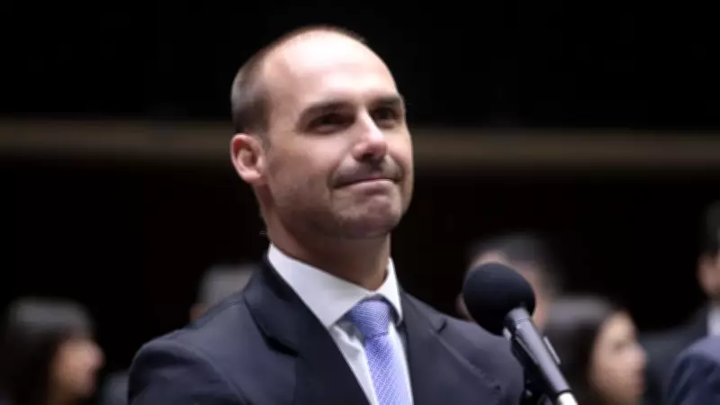 PF investiga se recursos do Banco Master financiaram Eduardo Bolsonaro nos EUA
