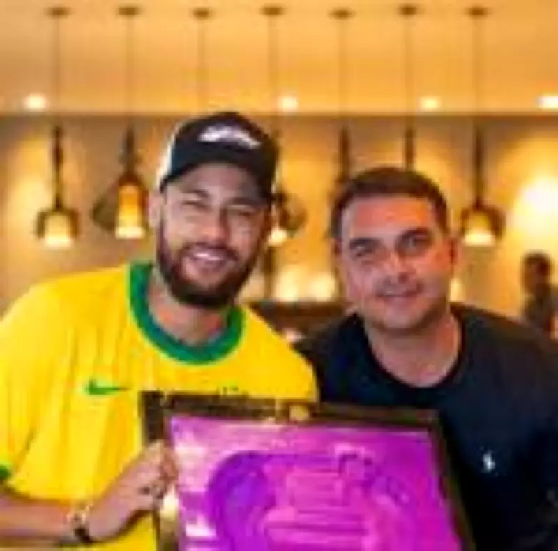 PL usa Neymar em vídeo com IA para promover Flávio Bolsonaro