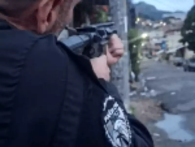 Polícia Civil prende sete em operação contra Comando Vermelho no Lins