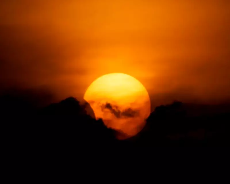 Por que não há eclipse todo mês? Entenda a inclinação da Lua e as temporadas
