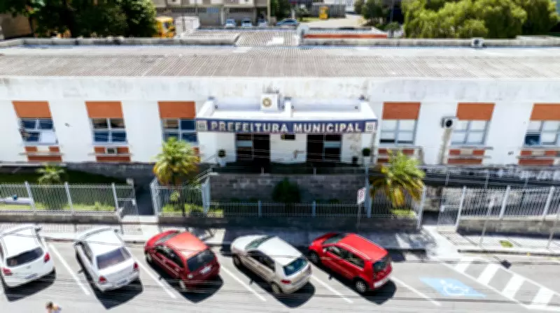 Pouso Alegre amplia licença-paternidade para 20 dias para servidores