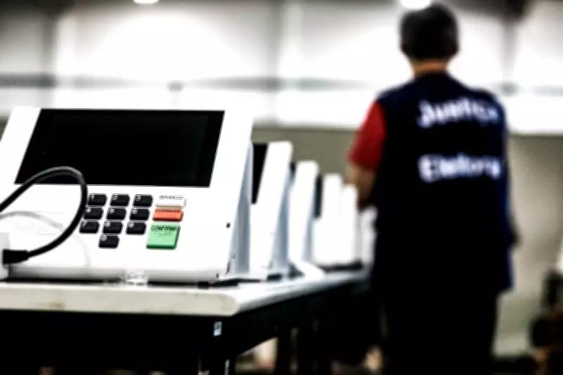 Prazo para tirar título de eleitor termina nesta quarta (6)