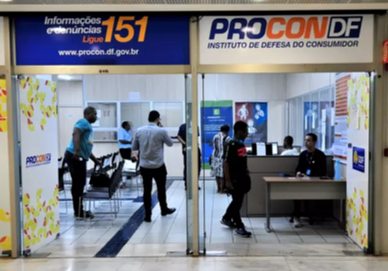 Procon-DF multa Claro e Vivo em R$ 60 mil por falhas no sinal