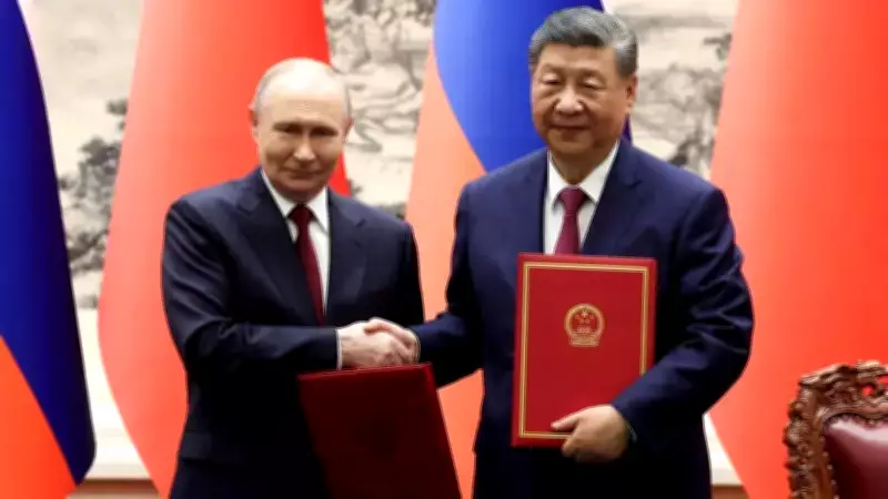 Putin e Xi Jinping fortalecem laços com acordos e novo gasoduto