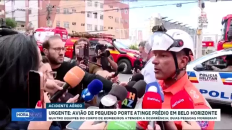 Queda de avião em BH: bombeiros atendem ocorrência com duas mortes