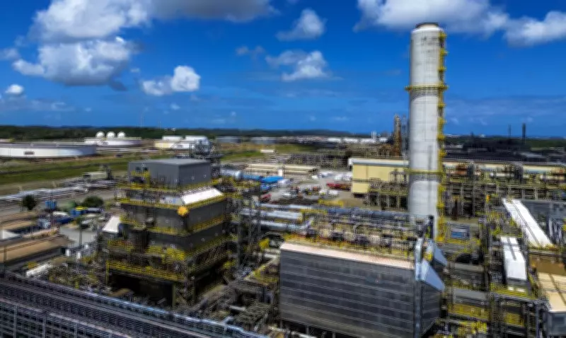 Refinarias da Petrobras operam com mais de 100% da capacidade; entenda