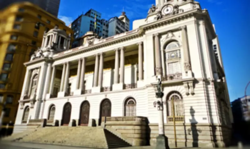 Rio aprova limite de 5% para cargos comissionados na prefeitura