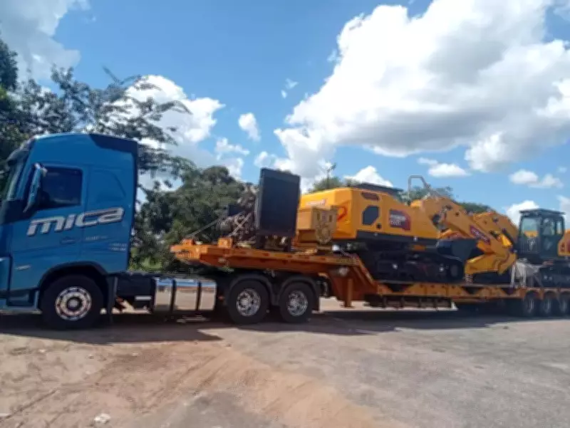 Sefa apreende duas escavadeiras avaliadas em R$ 914 mil por sonegação de imposto no sul do Pará