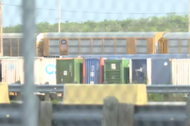 Seis corpos de imigrantes encontrados em contêiner de trem no Texas