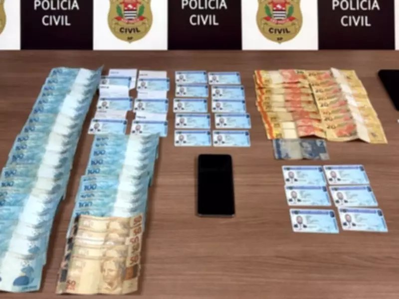 Senegalês é preso com 22 documentos falsos ao tentar golpe em banco em Piracicaba