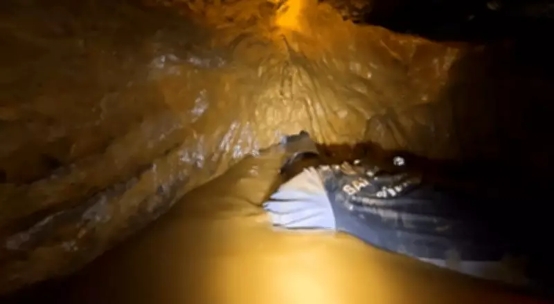 Sete pessoas presas em caverna no Laos há seis dias; resgate enfrenta chuva e alagamento