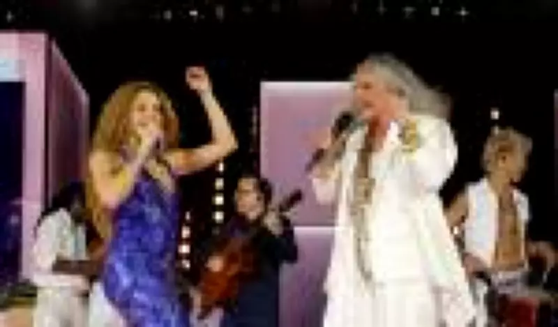 Shakira envia áudio a Maria Bethânia após dueto em Copacabana