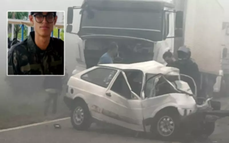 Soldado do Exército de 19 anos morre após batida entre carro e caminhão na MG-290