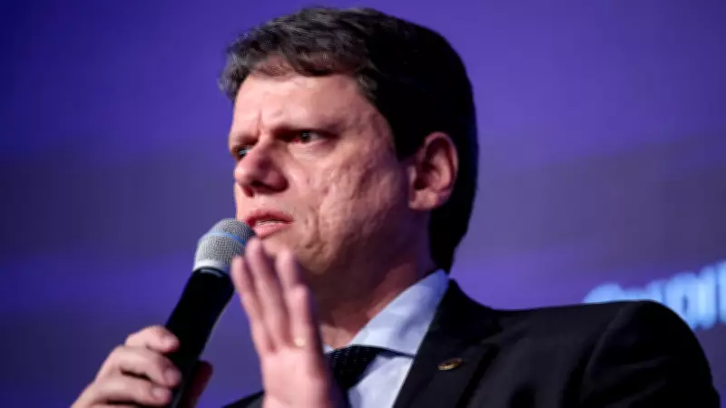 Tarcísio minimiza impacto de investigações contra Ciro Nogueira em sua campanha