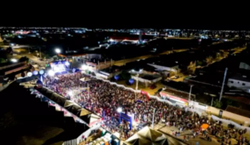 Tayrone é substituído por Banda Magníficos no Pra Sempre São João em Petrolina