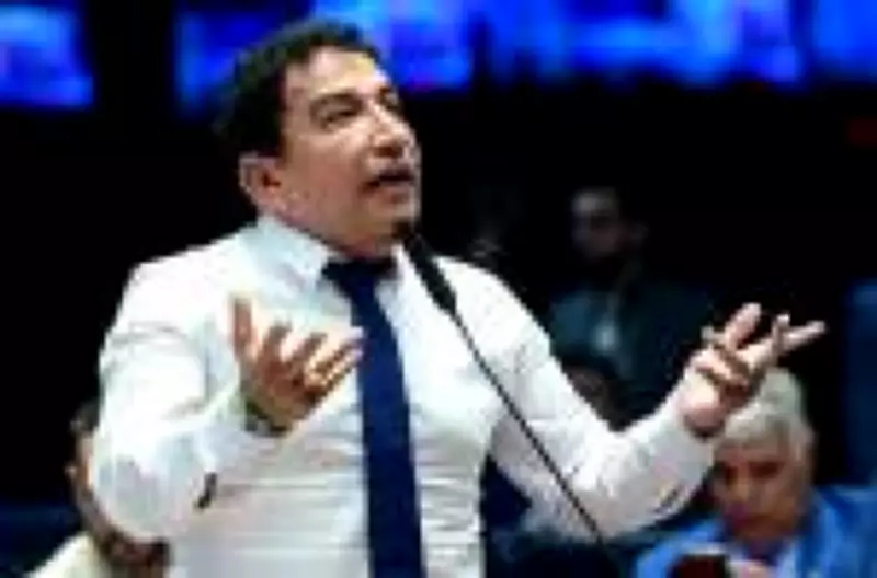 Técnica que acusa Magno Malta de agressão é afastada por recomendação médica