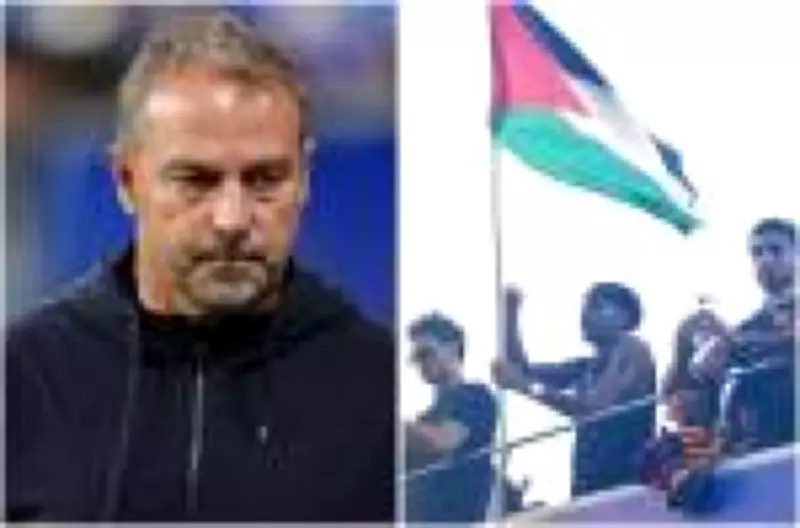 Técnico do Barcelona critica Lamine Yamal por bandeira palestina