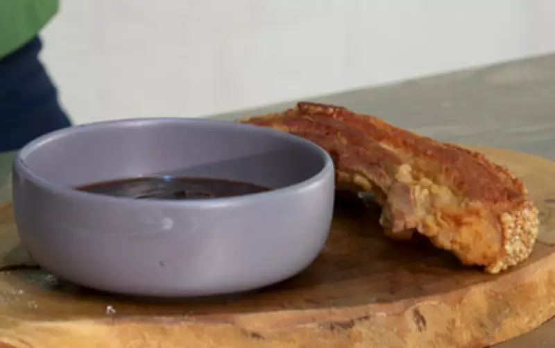 Torresmo crocante com geleia de goiabada: receita fácil e barata para 6 pessoas