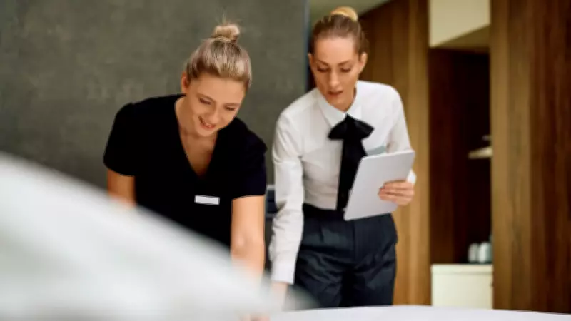 Transforme seu quarto em um hotel de luxo com técnicas profissionais