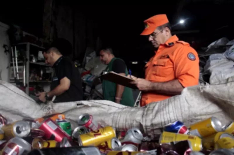 Três sucatas notificadas em operação contra comércio irregular de cobre em Manaus